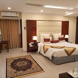 Heaven Hotel Dha Lahore